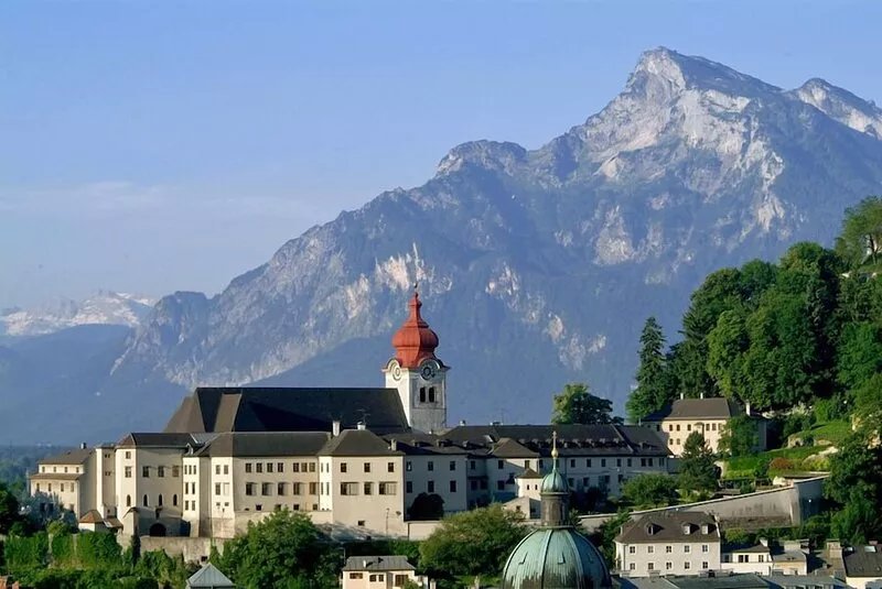 First Class Vacation Apartment with Amazing View towards Old Town & Fortress