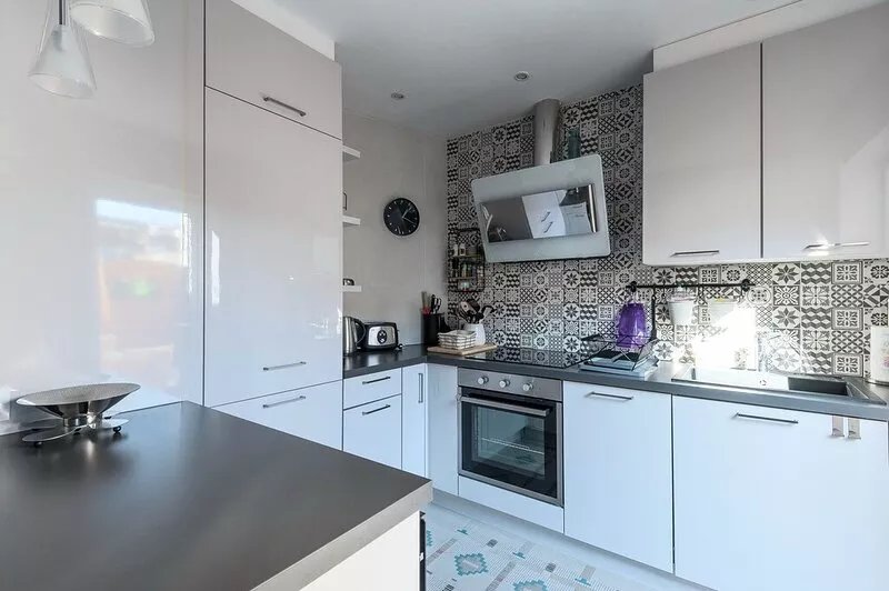 Aigues Mortes Old apartment totally renovated in the heart of the ramparts