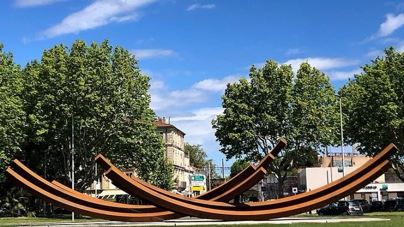 Place Lamartine Arles