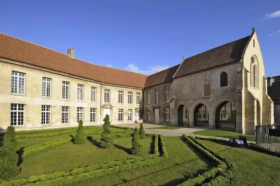 Musee d'Art et d'Archeologie