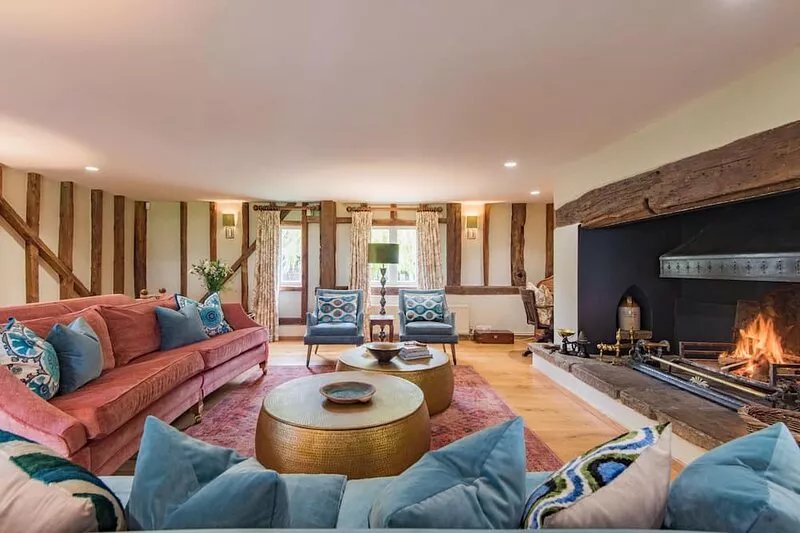 Lower Standen Farm by Bloom stays that sleeps 24 guests  in 9 bedrooms
