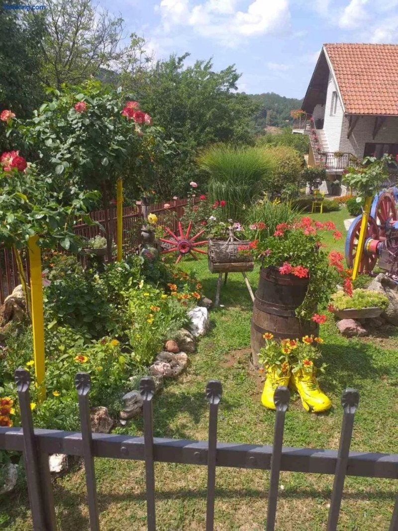 Apartmani Mali Raj Rudnik