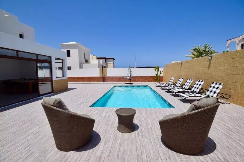 VILLA MEDINA 14B SKY CHANNELS+PRIVATE HEATED POOL+PRIVACY+INTERNET + RELAX VILLA
