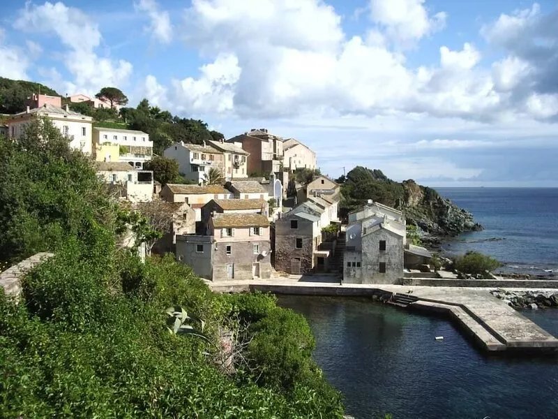 Porticciolo: 14 yards from the water, in a dreamy little mediterranean village