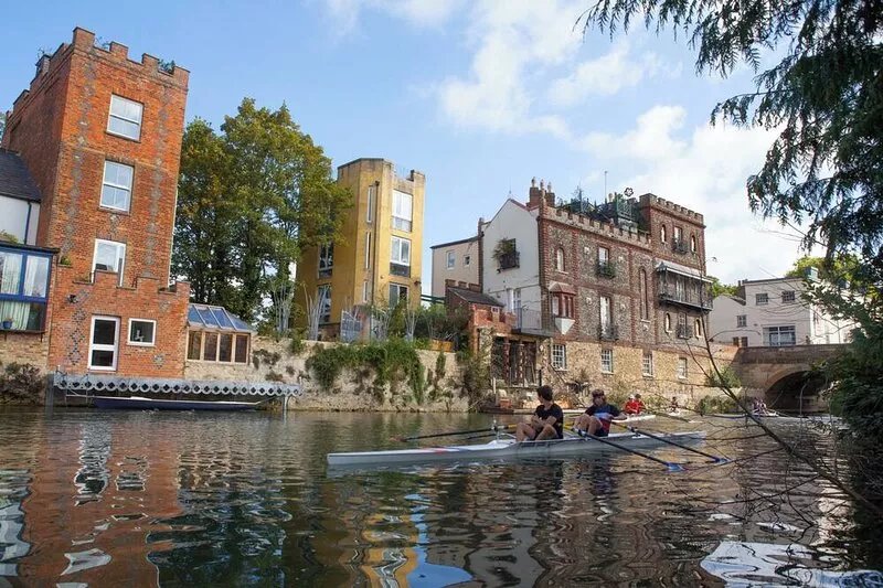 Luxury Studio with balcony over the River Thames in historic centre of Oxford