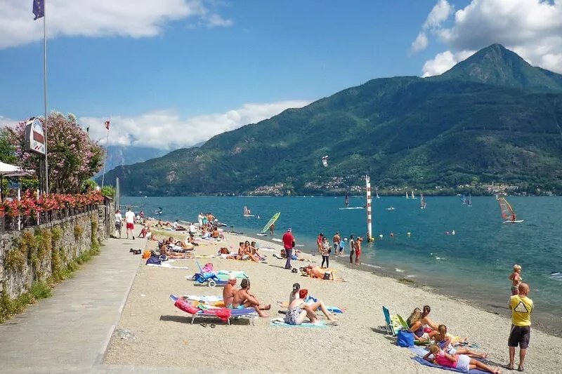 Casa Verde holiday home with panoramic lake view