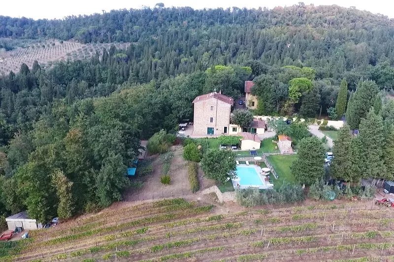 Apartment sleeping 4 in Agriturismo close to Florence, pool, views, relax