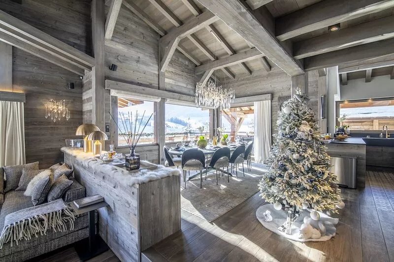 CHALET GRAND PARADIS, comfort, refinement, 7 bedrooms, cinema, SPA, near center