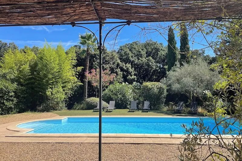 Villa with pool and garden near the sea