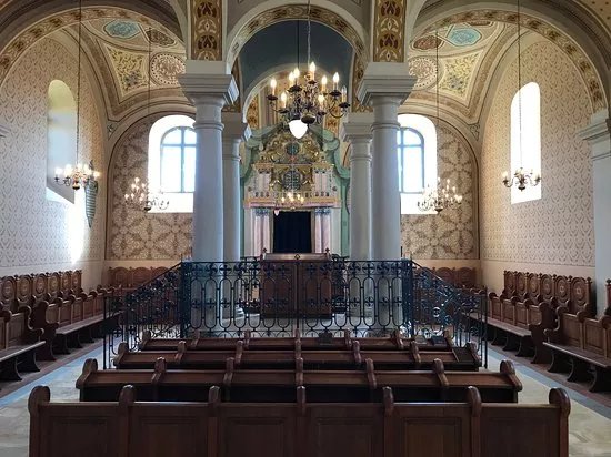 Mad Synagogue