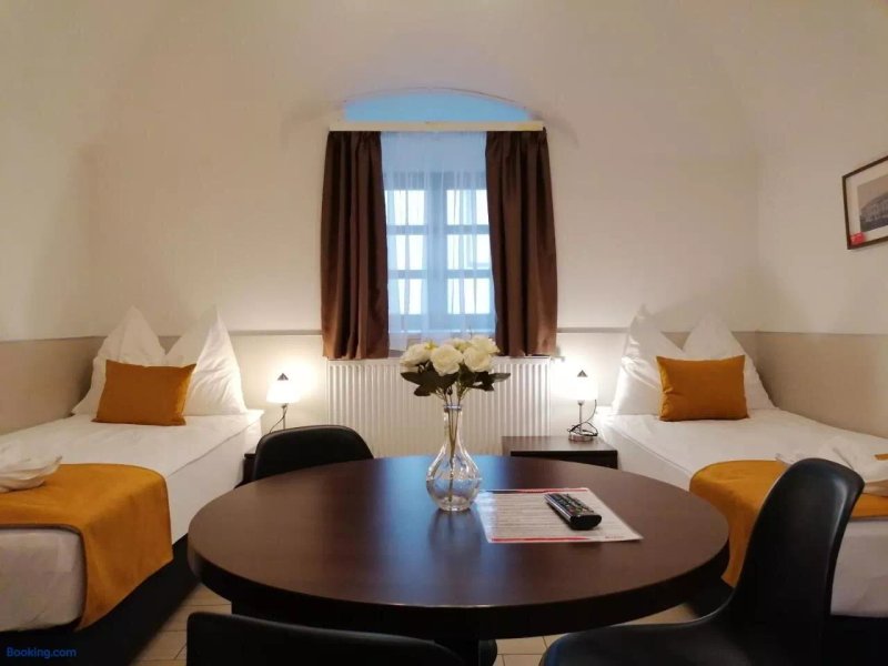 River Apartmanhaz