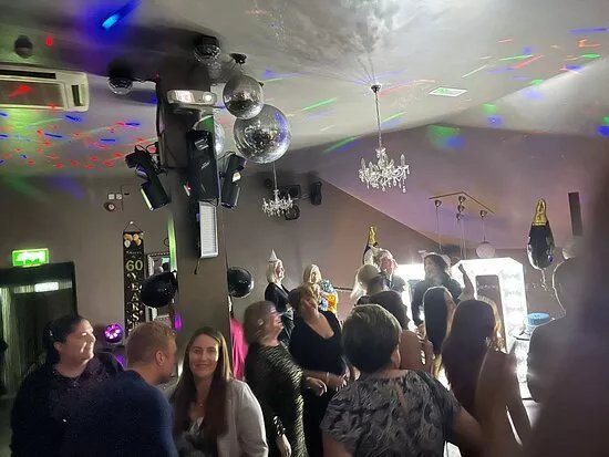 The Curve Bar
