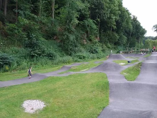 Junkyard - skatepark & pumptrack