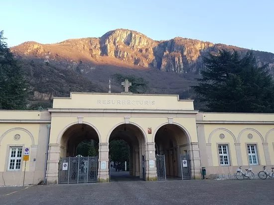 Cimitero comunale di Oltrisarco