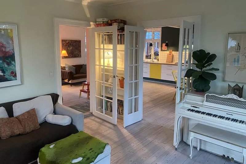 Copenhagen villa near beach and city