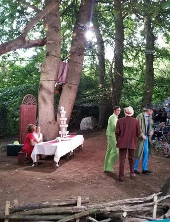 Red Rose Chain Theatre