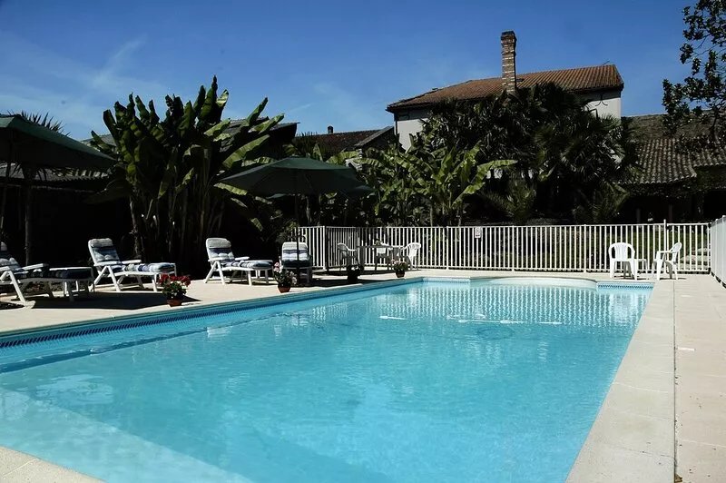 A privileged vacation out of time, Be the Châtelains of the Manor.