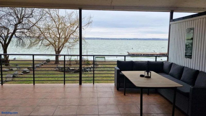RoApart Mamaia - Riva Lake Apartments