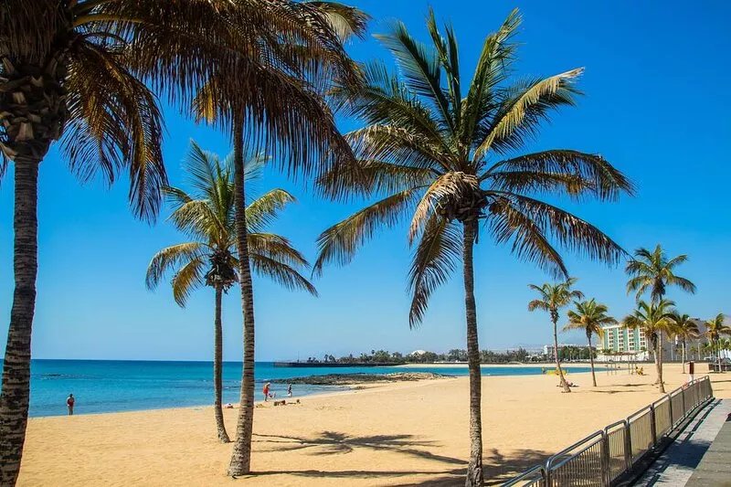 Casa Juana 50 meters from Playa del Reducto and Wifi