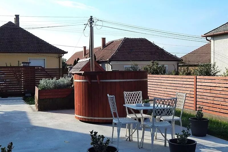 We are waiting for our guests in a quiet place near a popular thermal bath