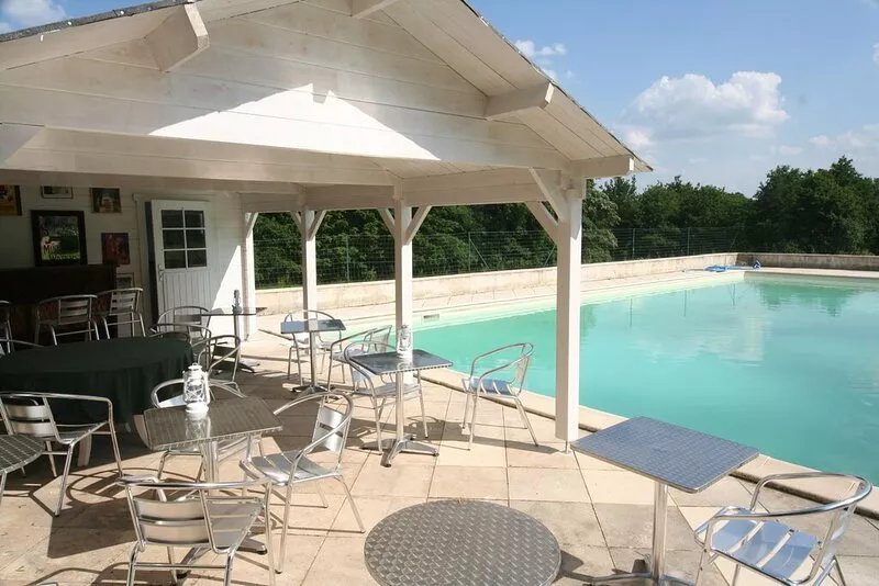 Magnificent Louis XIII-style château in perfect condition