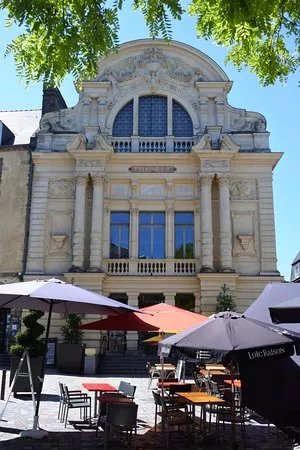 Theatre Victor-Hugo