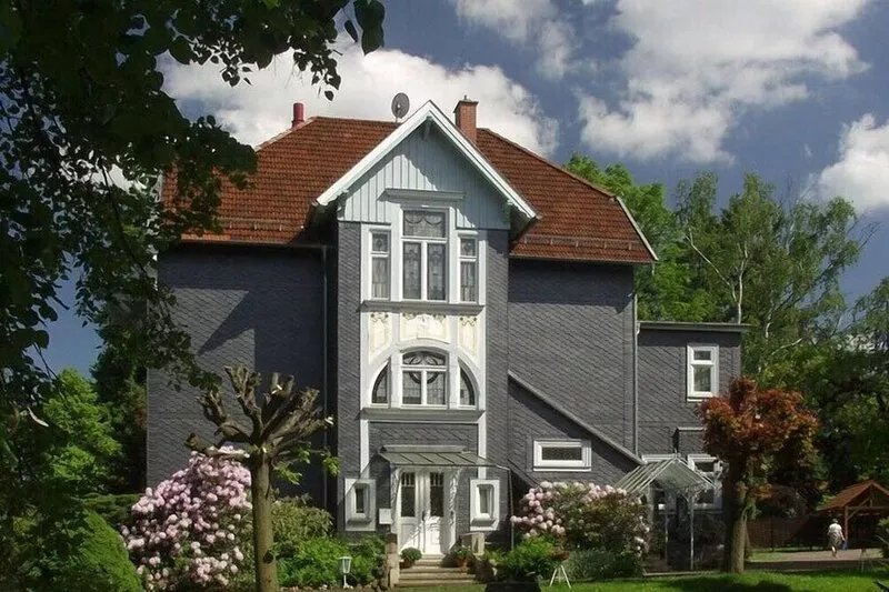 holiday apartment in Jugendstilhaus in a quiet site, spa gardens, hiking trails
