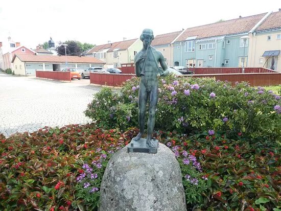 Statyn ''Pan''