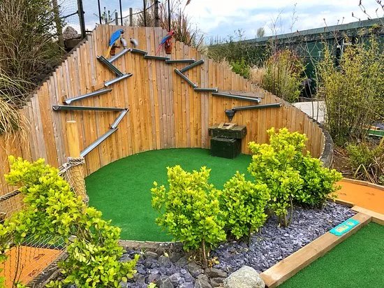 Adventure Golf