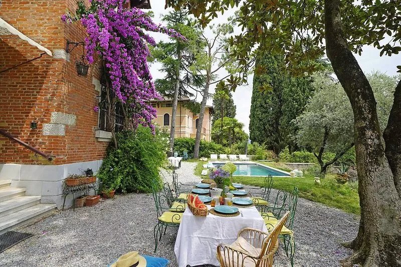 Villa Maria