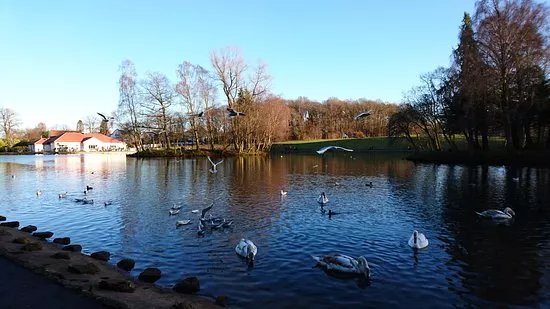 Rouken Glen Park