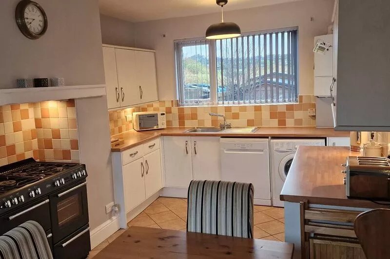 Cosy, spacious and comfortable family home in Huddersfield.