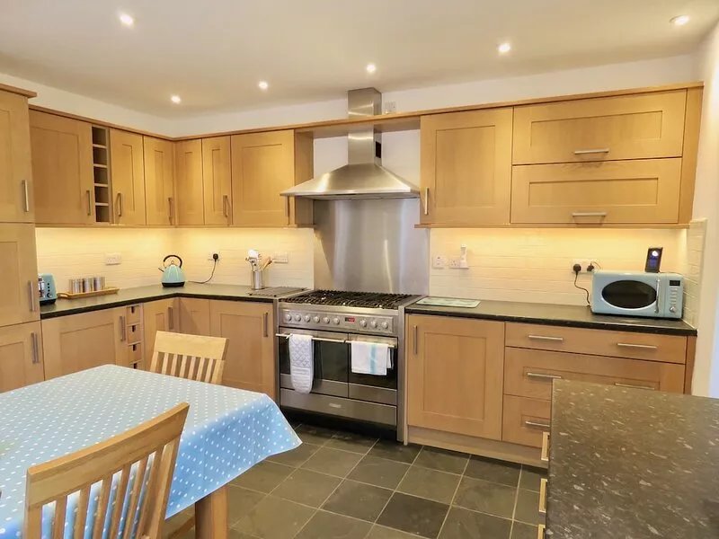 Luxury 3-bed Edwardian Town House in the Cotswolds - VERIFIED KEY WORKERS ONLY