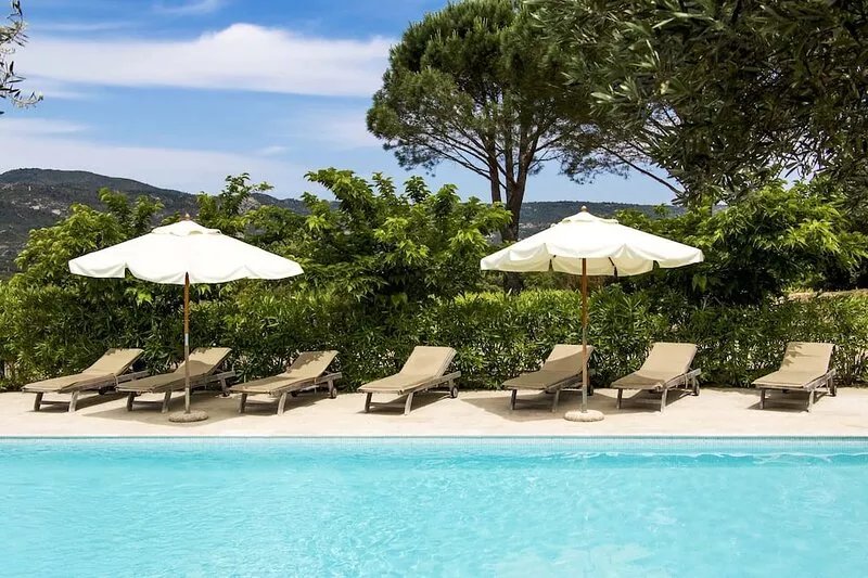 Luxury Family Villa + Guest Cottage with Pool in Hills/Vineyards Nr St Tropez