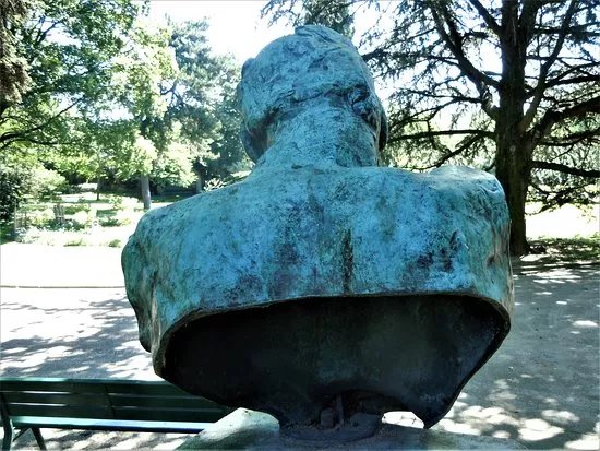 Sculpture Victor Hugo