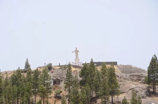 Escultura Corazon  de Jesus