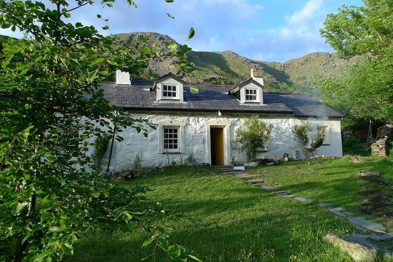 Superbly Renovated Historic 3 Bedroom Cottage In Llanberis Pass - Views Snowdon