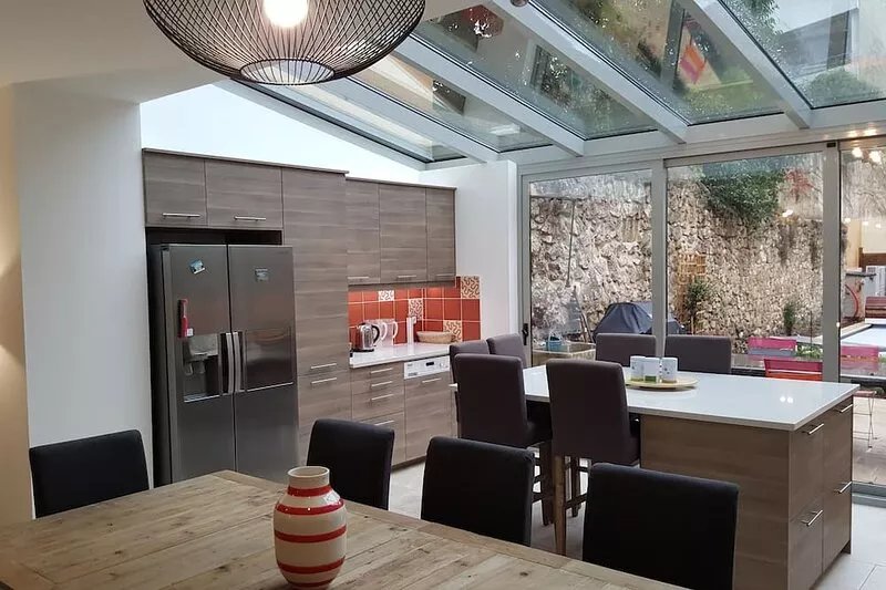 Townhouse In Central Aix En Provence ( Pool, A/C,  Private Parking)