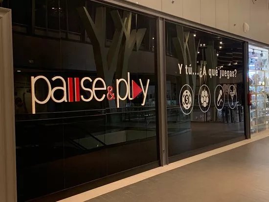 Pause & Play