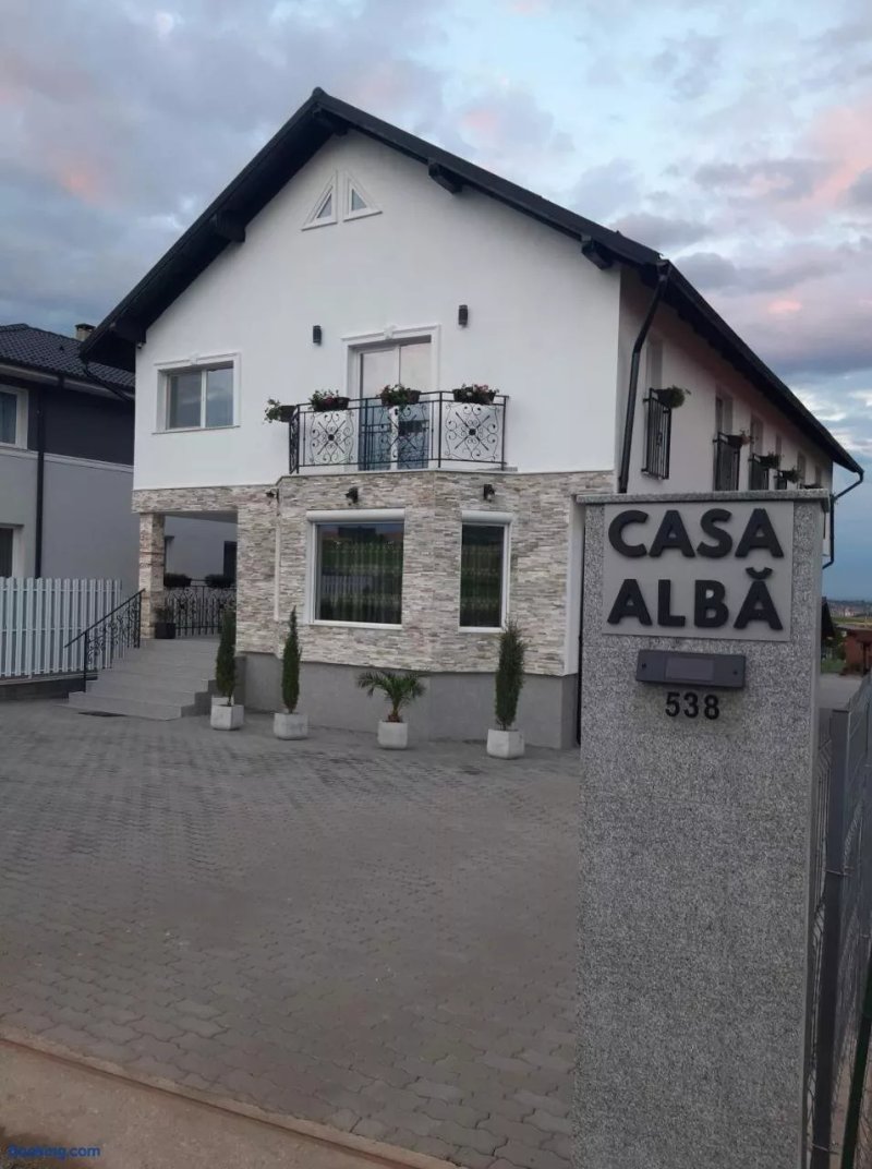 Casa Alba