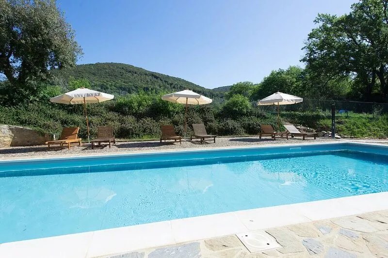 Villa Nova - Holiday Country House with swimming pool in Chianti, Tuscany