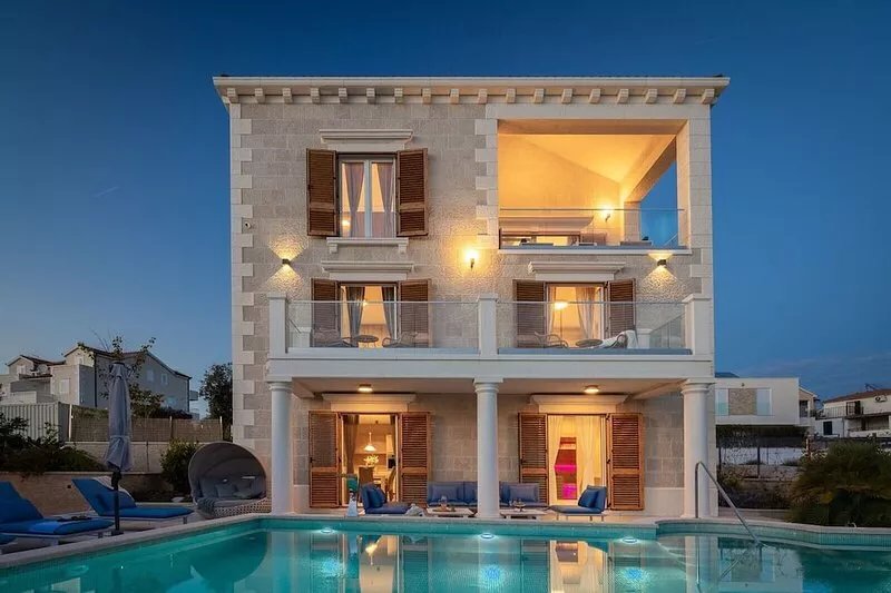 Luxury villa Castello Rogoznica with private heated pool, sauna and gym