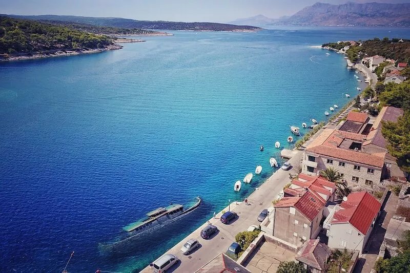 Apartments Djurdjica (16181-A2) - Povlja - island Brac