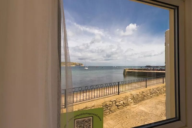 1 Quayside Court Swanage, 3 bedrooms, superb sea views, ground floor, 2 parking
