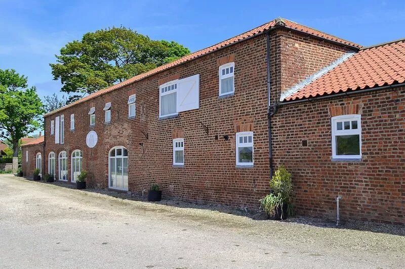 4 bedroom accommodation in Flamborough