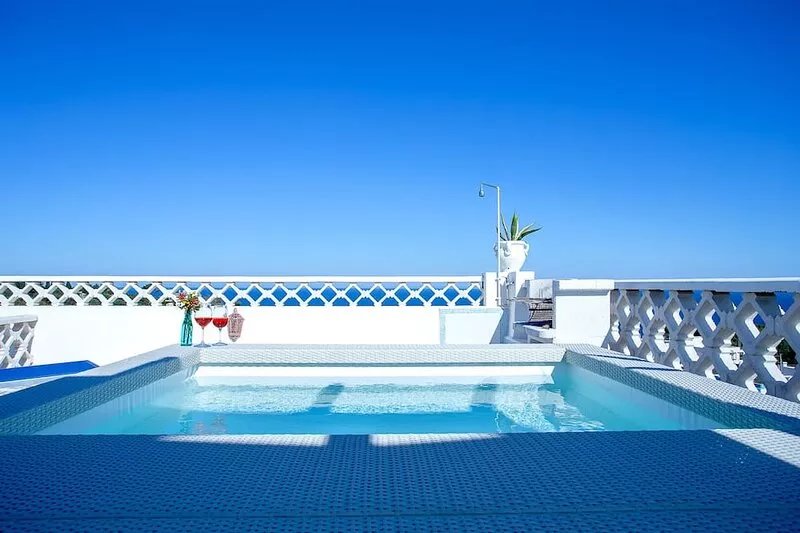 Seaview apartment with beautiful terrace with BBQ deck rocking