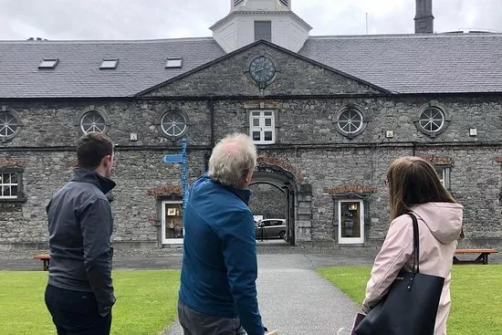 Castle Yard walking tours with Kilkenny Design Centre