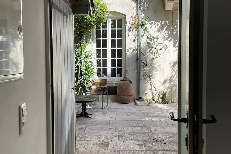 TOWNHOUSE WITH SWIMMINGPOOL - Country living in the city