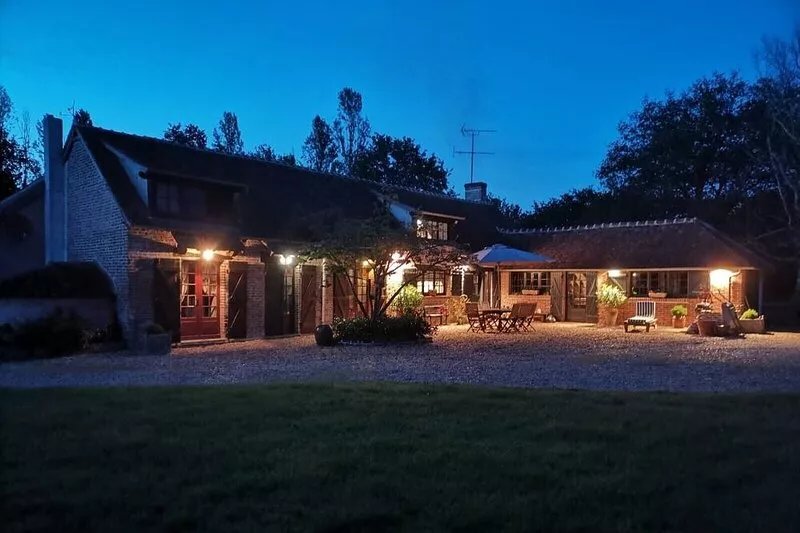 Private hunting lodge - in the heart of Sologne ponds