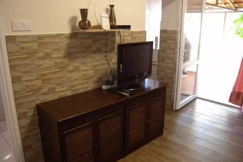 Holiday home with pool, WIFI and air conditioning